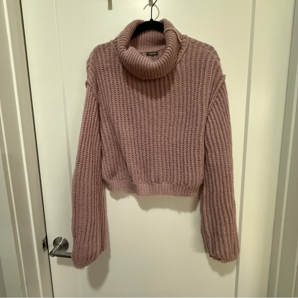 Mauve Chunky Knit Cropped Turtleneck Sweater – Size Small